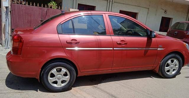 https://images10.gaadi.com/usedcar_image/3464718/original/zz1_crop_img_647afd6dcd5a3_1685781869.jpg?imwidth=6400