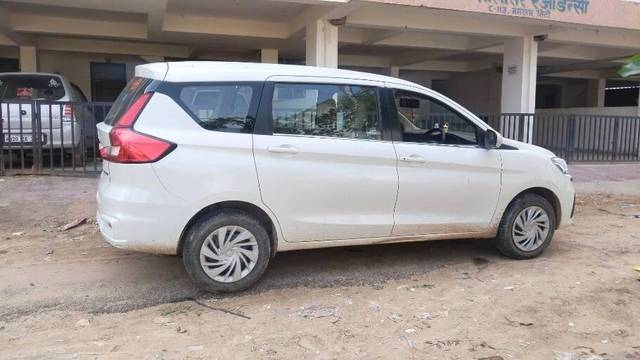 https://images10.gaadi.com/usedcar_image/3464756/original/41e39eee-04c8-438a-a586-a4051c903512-VCC_IMG_1685093402176_1740643_97_1685093528_a9ee450d-6146-4e4c-bcfa-dc1974b816f6.jpg?imwidth=6401