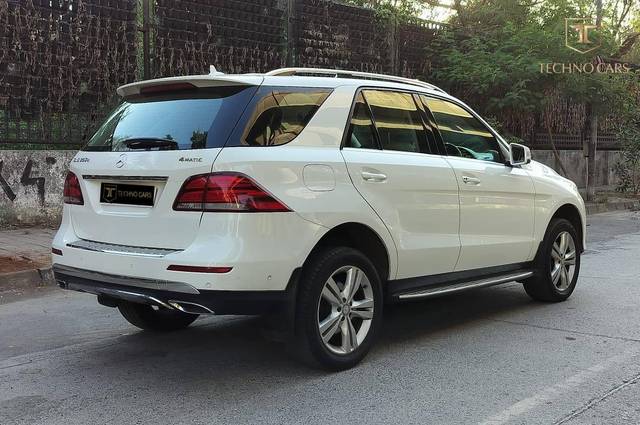 https://images10.gaadi.com/usedcar_image/3464784/original/usedcar_whatsappimage2023_06_01at63702pm_1__1431685710551_1685710607_c6be78ee-da7c-4f19-b502-96de11ad062f.jpeg?imwidth=6402