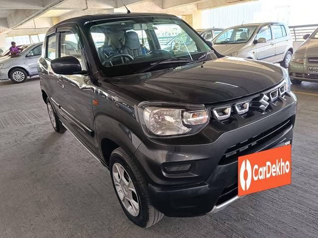 https://images10.gaadi.com/usedcar_image/3464793/original/usedcar_img_20230601_wa0086_2785377_1685961757_fd252ad2-ad02-41a6-a156-b607583afc03.jpg?imwidth=6400