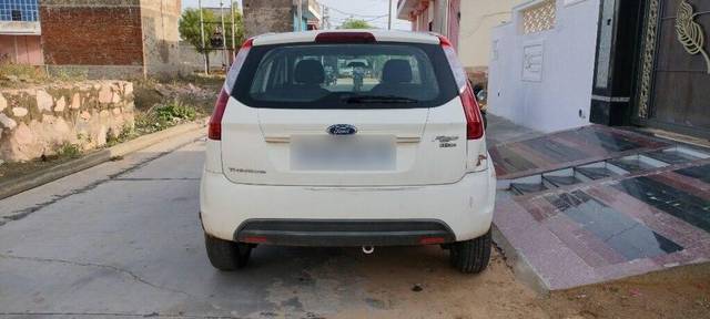 https://images10.gaadi.com/usedcar_image/3464913/original/9e5ab0e6-f21b-4448-a9ff-82897f3b1436-VCC_1740726_96_1685116123_10838273-a486-4849-9402-05c11f890a7b.jpg?imwidth=6402