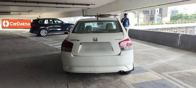 https://images10.gaadi.com/usedcar_image/3464915/original/c02fecc6-4c3f-404f-8800-d319aae6f9af-VCC_1740717_96_1685115688_16edebd8-b6c7-4209-b6af-dc4c91a38f38.jpg?imwidth=6401