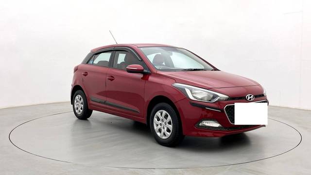 https://images10.gaadi.com/usedcar_image/3465044/original/usedcar_43_727171685771192_1685771265_41e10cfe-1234-469b-8be3-69d7c594490b.jpg?imwidth=6400