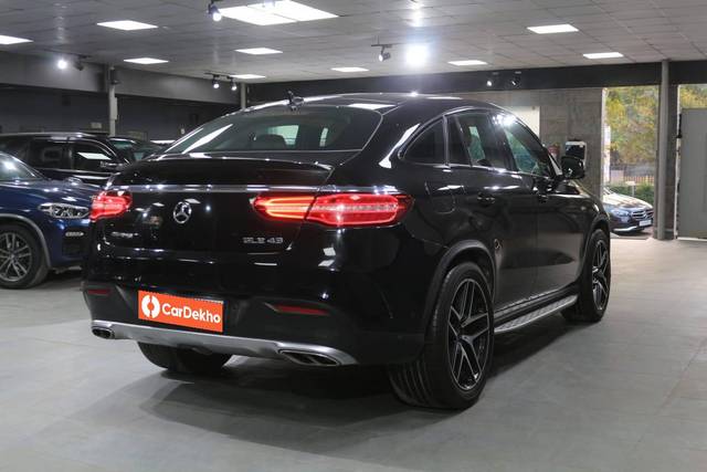 https://images10.gaadi.com/usedcar_image/3465163/original/usedcar_img_20230503_wa0252_257331685773738_1685773892_9fd6b994-cd98-472a-83a9-961d8527f2bf.jpg?imwidth=6401