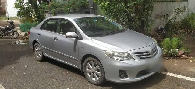 https://images10.gaadi.com/usedcar_image/3465222/original/d0f9829d-ebd1-4c99-abfb-e62b0ed1322d-VCC_1740786_116_1685168897_51f0333b-25de-415c-b4ae-2acd2bc25256.jpg?imwidth=6400