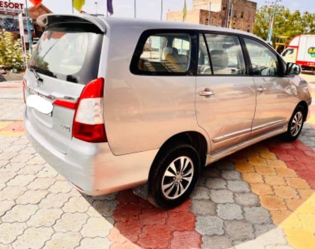 https://images10.gaadi.com/usedcar_image/3465227/original/cb7ef4b5-04de-4466-8cf7-cbc4c18af953_777cfce3-ad2c-4cda-9655-0a586ebe4e23.jpeg?imwidth=6401