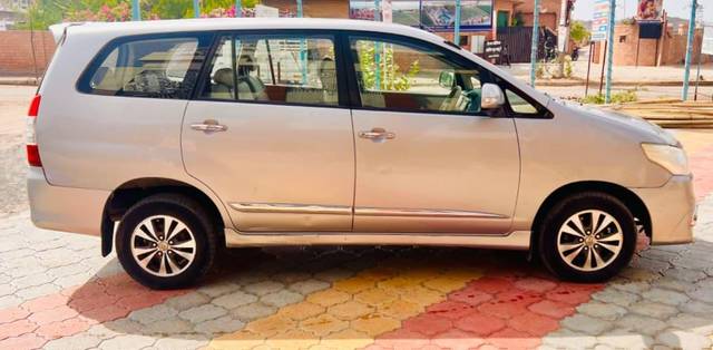 https://images10.gaadi.com/usedcar_image/3465227/original/e82f1f34-ef20-4f6a-97a8-fd1d4fa13a60_777cfce3-ad2c-4cda-9655-0a586ebe4e23.jpeg?imwidth=6400