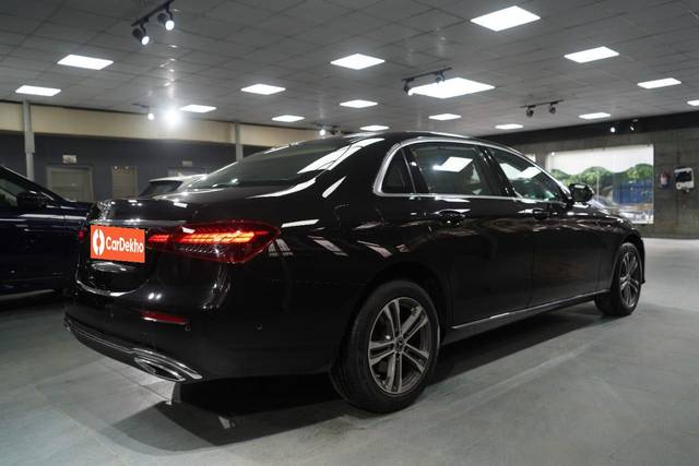 https://images10.gaadi.com/usedcar_image/3465233/original/usedcar_img_20230503_wa0325_257331685777730_1685777790_cf1bf9b4-3bf1-48ea-bba1-035b83bbf307.jpg?imwidth=6401