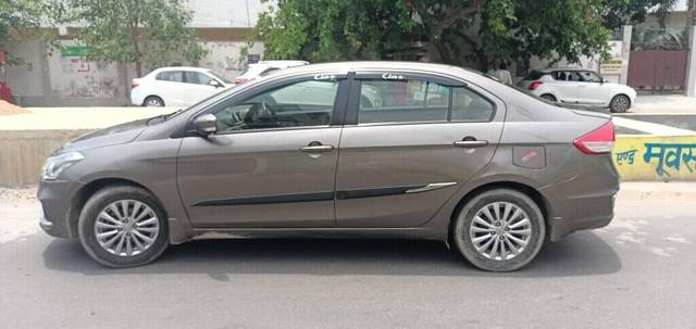 https://images10.gaadi.com/usedcar_image/3465298/original/890446e3-8fed-4ce0-bbfa-245313985192-VCC_IMG_1685168645795_1740804_95_1685168703_66771a52-9b8f-4320-919d-1f2452669878.jpg?imwidth=6401