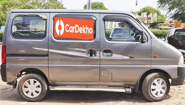 https://images10.gaadi.com/usedcar_image/3465388/original/used_car_2785852_1685785737_0fecc05f-a2fa-468c-baf7-0521aaaaf63a.jpg?imwidth=6400