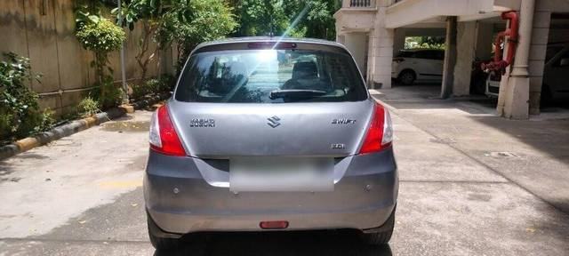 https://images10.gaadi.com/usedcar_image/3465420/original/2ad2eadb-fd8a-4ed2-b743-5d98233a1cfd-VCC_1740834_96_1685178962_ee8f90df-40c6-4c57-a2ea-5994c7466524.jpg?imwidth=6402