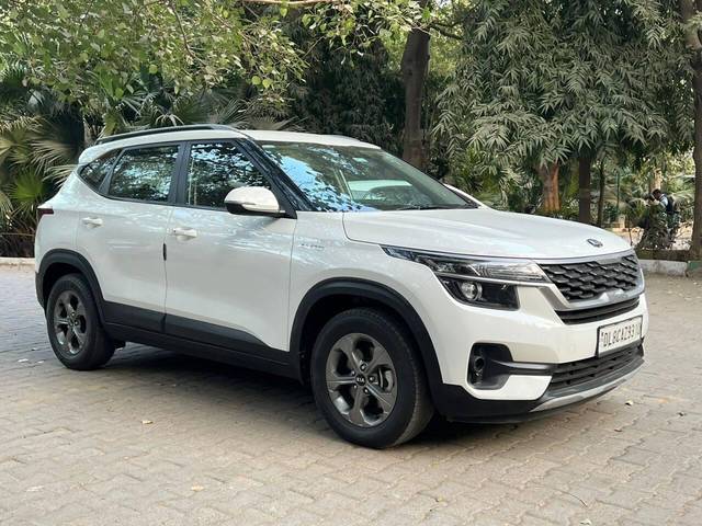 https://images10.gaadi.com/usedcar_image/3465457/original/used_car_2785912_1685790580_03624460-c4fa-4e0a-9d3d-36fa8462fd46.jpg?imwidth=6400
