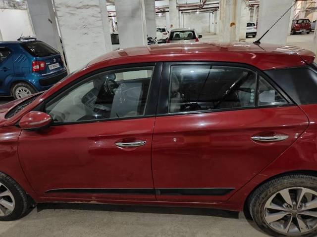 https://images10.gaadi.com/usedcar_image/3465512/original/8d595939-1be4-49d5-8755-74778e72b1a7_b2327b9c-4ca3-4eeb-80bb-16ec10150cd8.jpg?imwidth=6401