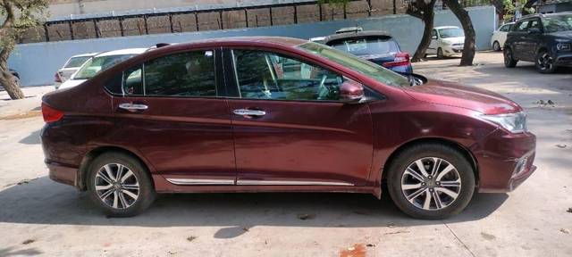 https://images10.gaadi.com/usedcar_image/3465604/original/ceef4219-d709-4fab-b493-3d500a90cefe-VCC_IMG_1685181678717_1740935_97_1685181762_c02e6bc1-bc65-488f-b998-8fc5cf7c9ffa.jpg?imwidth=6401