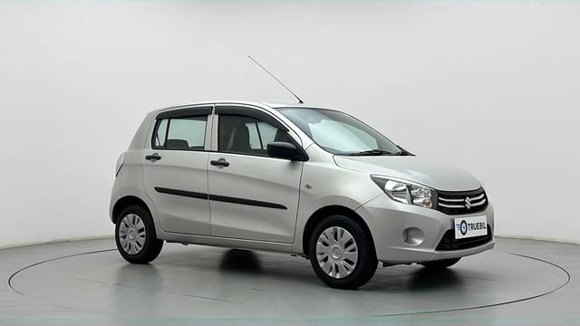 https://images10.gaadi.com/usedcar_image/3465701/original/usedcar_4_734821685818353_1685818366_dabdb18d-b124-4838-a636-cac3ed4ac0d8.jpeg?imwidth=6400
