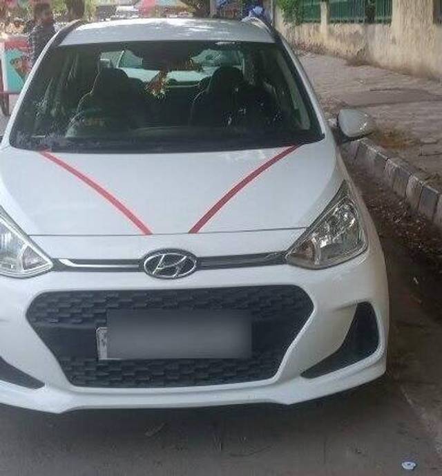 https://images10.gaadi.com/usedcar_image/3465710/original/925acfb7-0554-4983-bbb5-8c195704f0f7-VCC_1741009_94_1685215149_a71f360b-5934-4064-93fb-d29b376d5e64.jpg?imwidth=6402