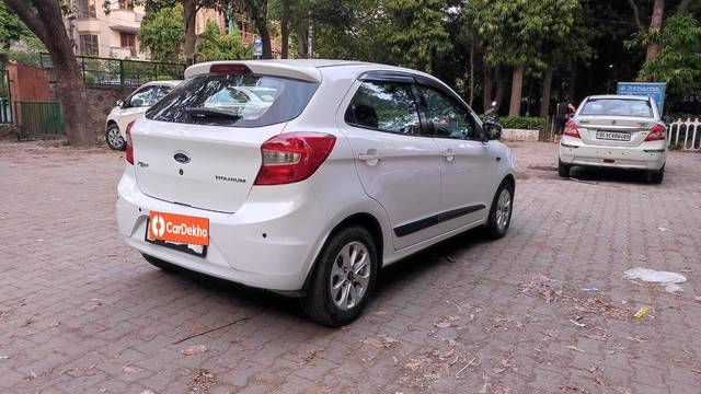 https://images10.gaadi.com/usedcar_image/3465746/original/used_car_2786105_1685850316_c518bf0d-97c8-436e-a78e-47196da9355c.jpg?imwidth=6402