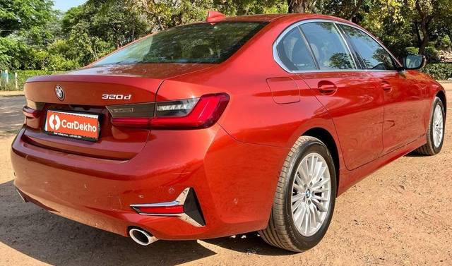 https://images10.gaadi.com/usedcar_image/3465836/original/zz1_crop_img_647ed5dce2d95_1686033884.jpg?imwidth=6401