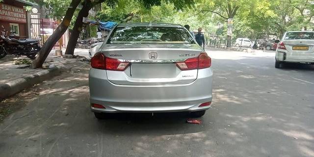 https://images10.gaadi.com/usedcar_image/3465845/original/5e587dd1-0099-4b2f-aef6-df82e7e5e71a-VCC_1741049_96_1685251751_b99878b0-484a-4a02-84e6-b3eb8871748f.jpg?imwidth=6402