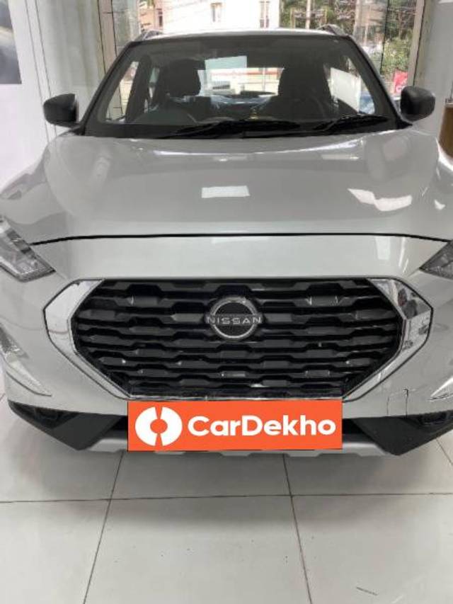 https://images10.gaadi.com/usedcar_image/3465911/original/26737398-b3df-46a4-b91a-465f7500ed99_6a608c76-98e9-4053-ab20-a9861b332dca.jpg?imwidth=6400