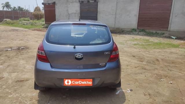 https://images10.gaadi.com/usedcar_image/3465936/original/8c6b832a-5c78-47b1-acfb-c0c23d77876e_b66fc319-51e6-4eb5-bcb9-a8da83e43a56.jpeg?imwidth=6401