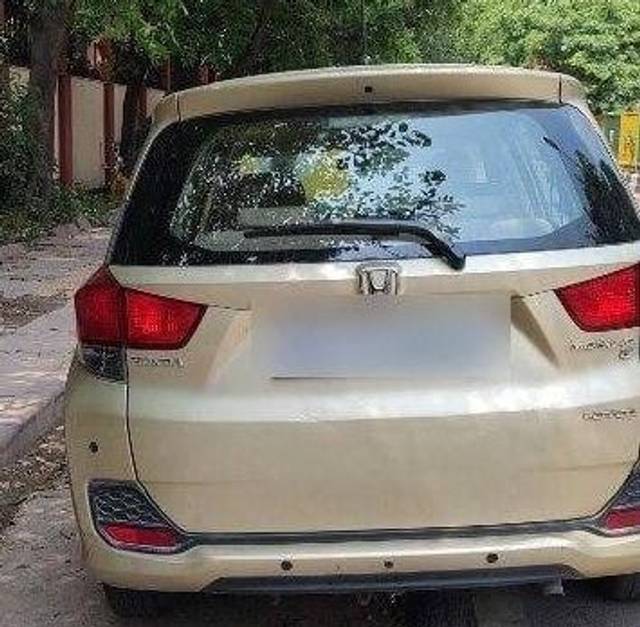 https://images10.gaadi.com/usedcar_image/3466139/original/zz1_crop_img_647d70901ae84_1685942416.jpg?imwidth=6402
