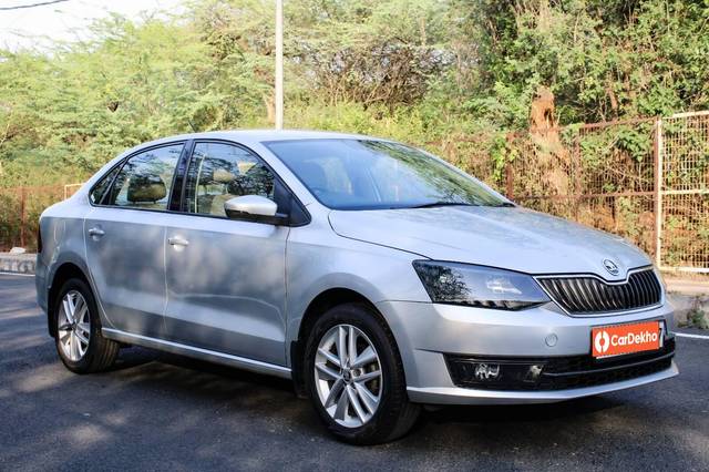 Skoda Rapid 1.5 TDI AT Style BSIV Skoda Rapid 1.5 TDI AT Style BSIV