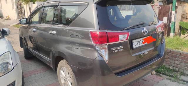https://images10.gaadi.com/usedcar_image/3466169/original/bbbd1ed7-458b-4171-8546-275406f270eb_51be4177-45b1-430f-a666-53b4877009ee.jpg?imwidth=6402