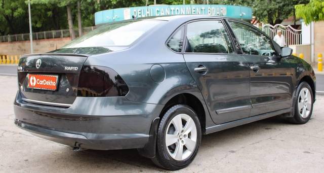 https://images10.gaadi.com/usedcar_image/3466177/original/zz1_crop_img_647d6a959e54f_1685940885.jpg?imwidth=6401