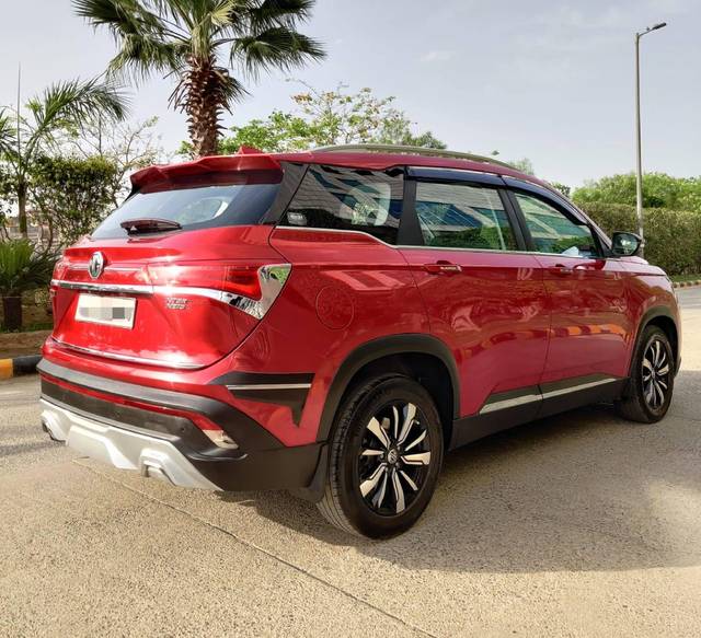 https://images10.gaadi.com/usedcar_image/3466235/original/used_car_2786456_1685925662_7aacd3da-ce0a-455f-82e4-a49887c15455.jpg?imwidth=6401