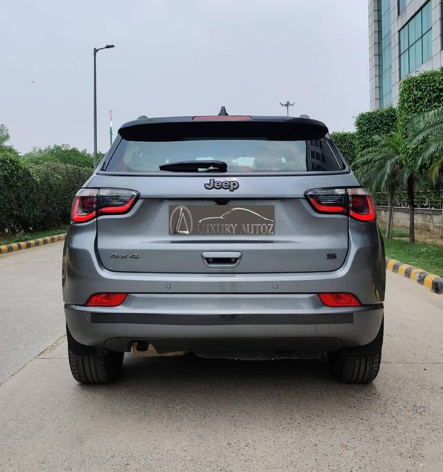 https://images10.gaadi.com/usedcar_image/3466248/original/used_car_2786464_1685936274_342ba286-392d-4bcb-9bbd-e3c8da7874e0.jpg?imwidth=6402