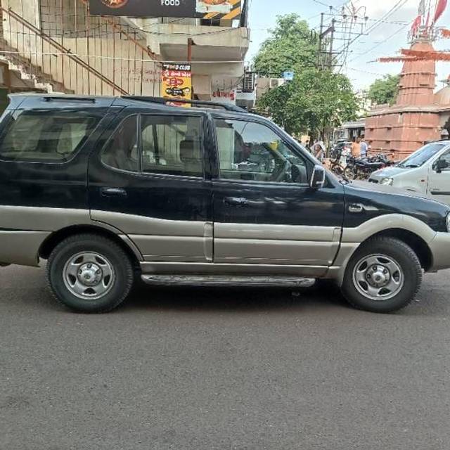 https://images10.gaadi.com/usedcar_image/3466274/original/530e0e5c-fdcd-480a-ad03-99be88aee32a_15a89f90-68d3-4707-b2ed-c33fa37e8c0a.jpg?imwidth=6401