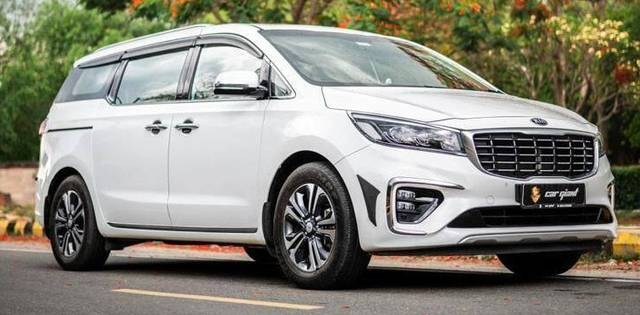 Kia Carnival Prestige 9 STR Kia Carnival Prestige 9 STR