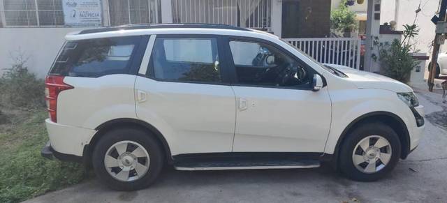 https://images10.gaadi.com/usedcar_image/3466485/original/f7d6f6ee-3cfa-463c-8d01-ca71958c18a0-VCC_IMG_1685332502408_1741209_97_1685332885_4f19042c-1369-47fd-9803-041c89074161.jpg?imwidth=6401