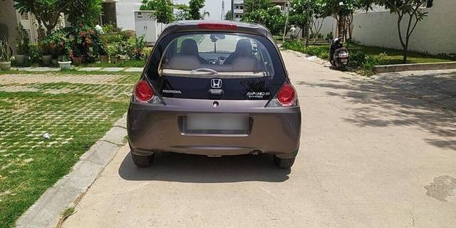 https://images10.gaadi.com/usedcar_image/3466751/original/37b15675-223d-4f1b-9e35-bd31ca011e78-VCC_1741244_96_1685346533_360881f8-0d50-4351-89c9-f7e3cc52c7b3.jpg?imwidth=6402