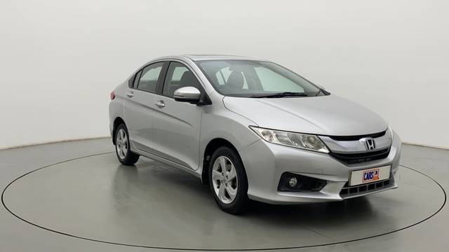 https://images10.gaadi.com/usedcar_image/3467068/original/2bd3a6e3-b1dc-4061-abf6-3c0596c21b4c__43.jpg?imwidth=6400