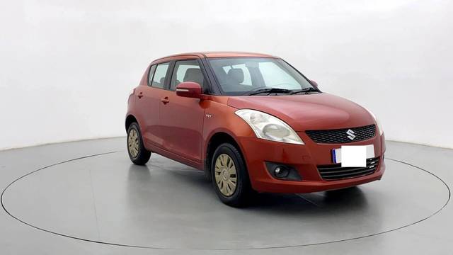 https://images10.gaadi.com/usedcar_image/3467225/original/usedcar_2_727191685960056_1685960103_8eb498bb-9e65-45c0-8383-9707bc83dbf6.jpg?imwidth=6400