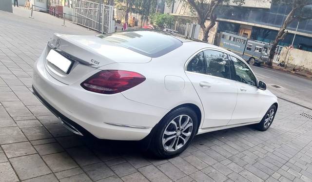 https://images10.gaadi.com/usedcar_image/3467341/original/usedcar_whatsappimage2023_05_29at115948_1__2787486_1685970479_a1db68b1-2203-4ade-90f0-b754ec5c5bf8.jpeg?imwidth=6400