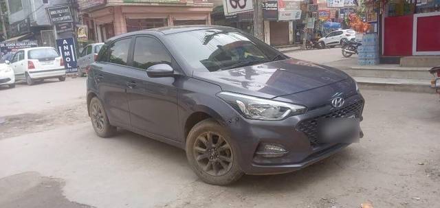https://images10.gaadi.com/usedcar_image/3467390/original/e45f3ec4-8d50-4cb0-ad1b-054b65056b12-VCC_1741315_116_1685357257_c1e5fe96-3630-4e0b-b6ae-9dd291a20799.jpg?imwidth=6400