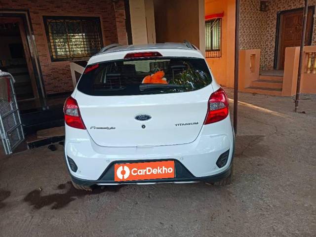 https://images10.gaadi.com/usedcar_image/3467501/original/4328a055-b609-40da-84b0-fec1e0ec806e_8ac8fc26-8047-4274-b6b8-2d249619ddfe.jpg?imwidth=6401