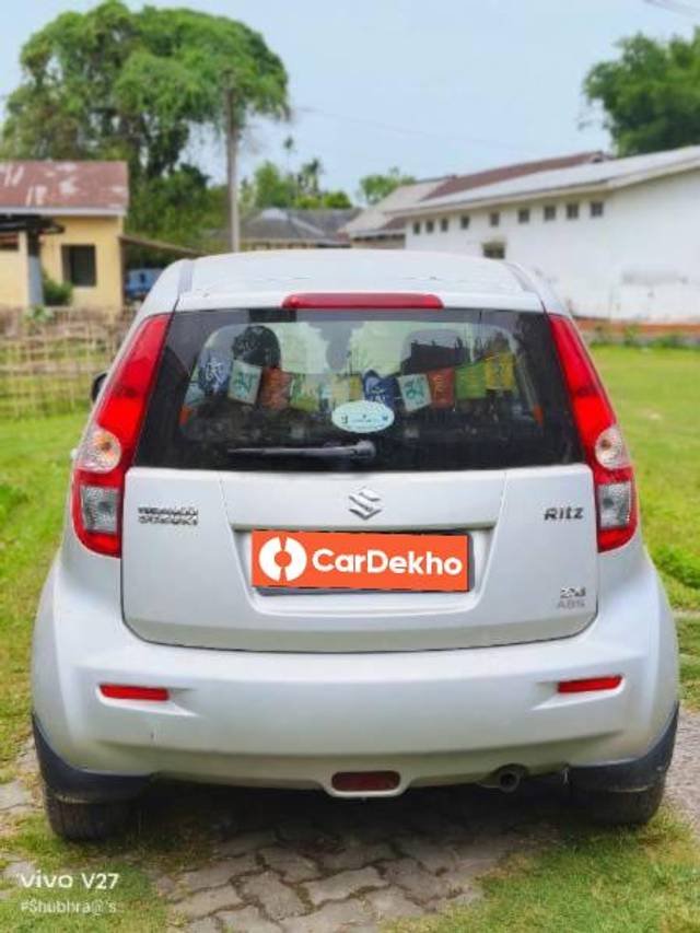 https://images10.gaadi.com/usedcar_image/3467827/original/a6bd6640-1cb6-4016-8699-a71f7df368d2_2c822e92-8956-479c-9b21-63b841cc14d4.jpg?imwidth=6402