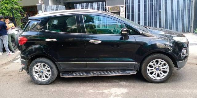 https://images10.gaadi.com/usedcar_image/3467941/original/e9c2176c-085f-4383-841e-74dc0677d779-VCC_IMG_1685362568813_1741397_97_1685362949_de14c8ed-fd12-4929-81d2-15c36d634da3.jpg?imwidth=6401