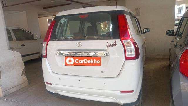 https://images10.gaadi.com/usedcar_image/3467958/original/fb3c835d-2729-43aa-be2c-262defb2500f_4f506034-ba2a-47f8-be19-4afefb7016a5.jpeg?imwidth=6400