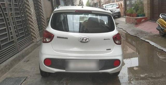 https://images10.gaadi.com/usedcar_image/3467960/original/f6074aff-697d-4ecc-831b-ebfc39fdb028-VCC_1741328_96_1685358303_4197ca5d-c191-4287-8b9d-2b2967aeff8a.jpg?imwidth=6402