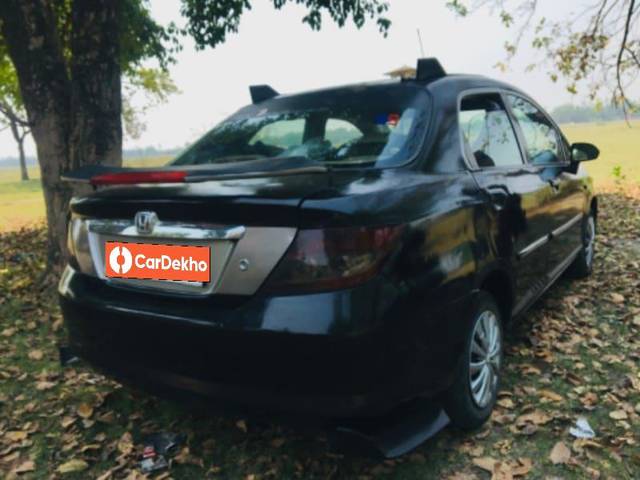https://images10.gaadi.com/usedcar_image/3467981/original/d92ac987-245b-4575-98e1-6479a016482a_443901e8-ed4f-4fb1-9b5a-5b8203c46686.jpeg?imwidth=6402