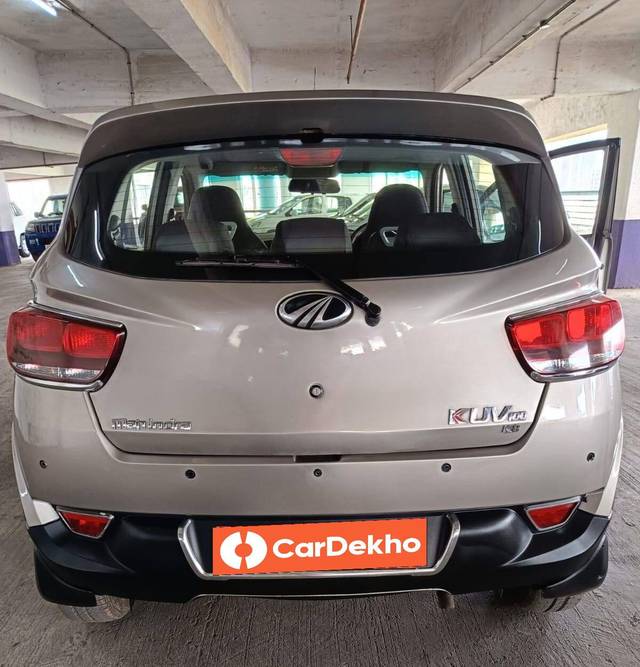 https://images10.gaadi.com/usedcar_image/3468324/original/zz1_crop_img_647efb60b8d79_1686043488_c82424d7-dd56-400b-b8b9-135bdcfa7052.jpg?imwidth=6402
