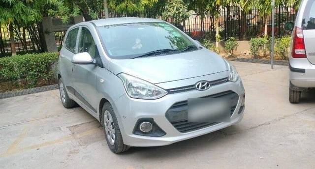 https://images10.gaadi.com/usedcar_image/3468757/original/06132281-80d1-43c4-8998-5b11edc41cbe-VCC_1741689_116_1685446255_72882c8b-014d-45e7-9dcb-163425a789c0.jpg?imwidth=6400