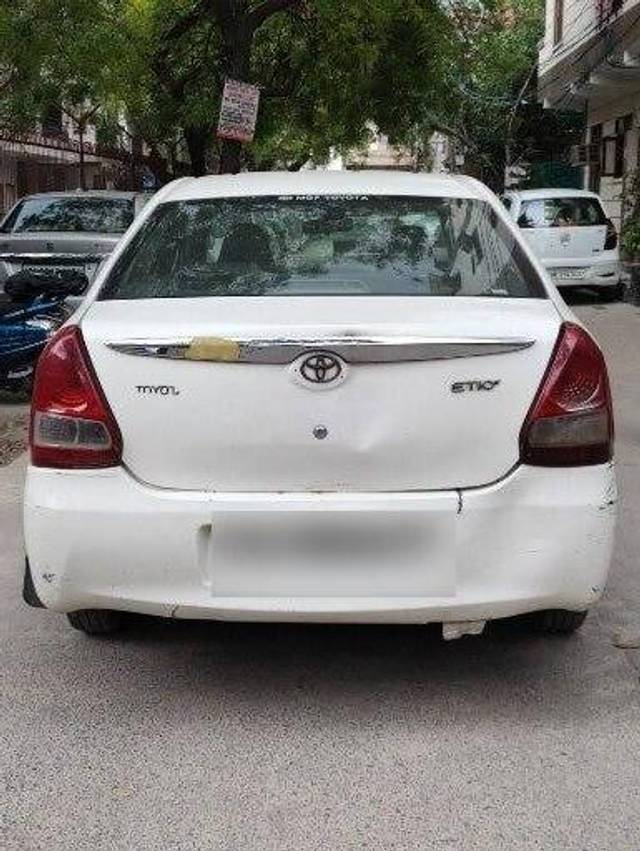 https://images10.gaadi.com/usedcar_image/3468908/original/14492133-8bab-45c9-a546-80e9bad4ab92-VCC_1741781_96_1685454404_71e639f0-fa13-4e23-8b56-8f08569f4547.jpg?imwidth=6402