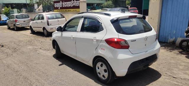 https://images10.gaadi.com/usedcar_image/3468939/original/c6be0716-e00e-4034-aeb9-f37339d14572_47c1c071-d2fb-414b-a733-7afa2a0da674.jpg?imwidth=6402