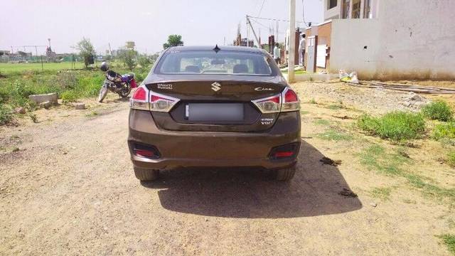 https://images10.gaadi.com/usedcar_image/3469041/original/cc0f9f3f-fc7d-459c-ae90-7d4cd7e0fd0b-VCC_1741833_96_1685510278_a82708b5-a133-4ab1-887a-eee439ce27d0.jpg?imwidth=6402